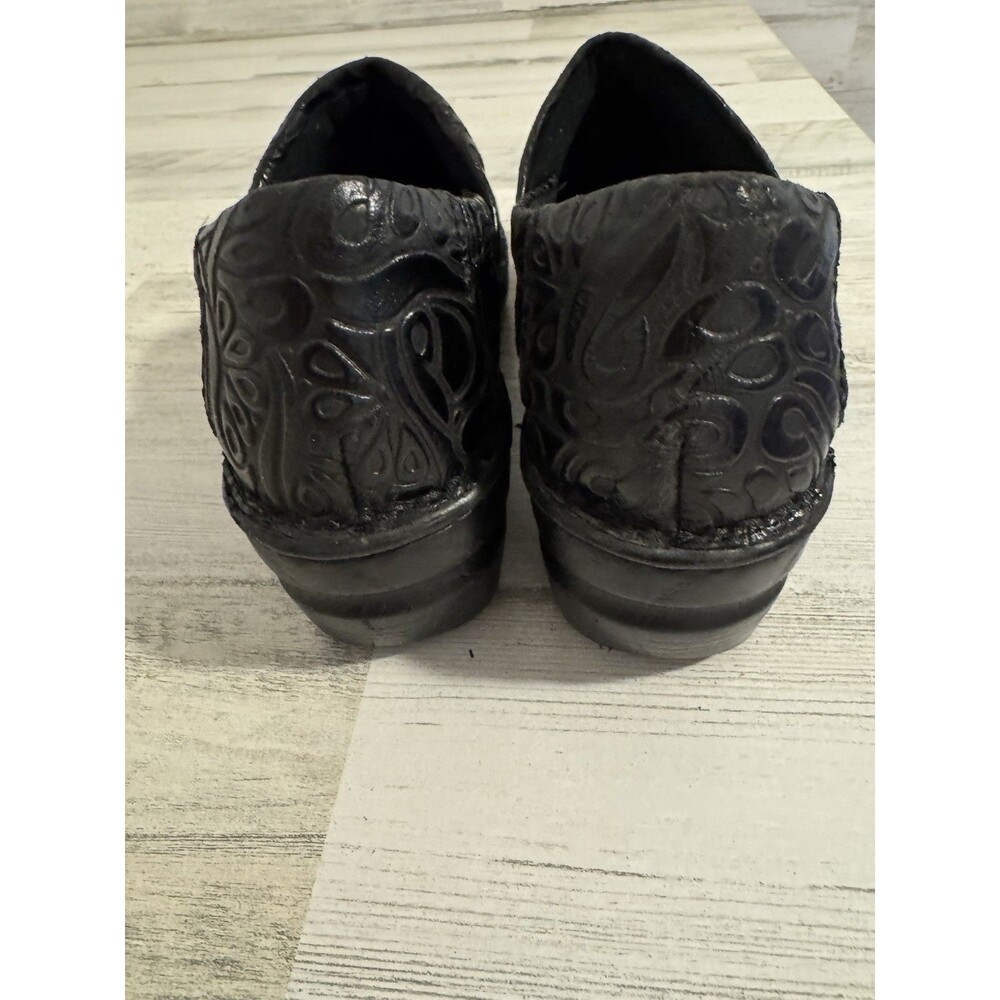 BOC Born Concepts Womens 10W Peggy Clog Embossed Paisley Black Slip On Mule - Picture 3 of 9